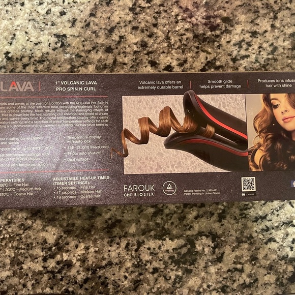 Lava Red Hair Curler - Picture 2 of 15